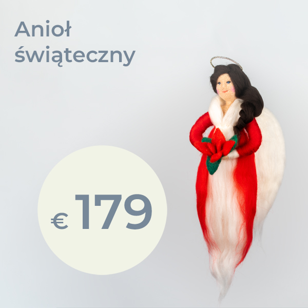 Twój świąteczny anioł – zwiastun światła na najpiękniejszy czas w roku. Ten z miłością ręcznie wykonany anioł wnosi do Twojego domu ciepło, spokój i świąteczną atmosferę. Z największą starannością i sercem wykonany, ucieleśnia cechy, które definiują świątecznego anioła: ochronę, nadzieję, światło oraz cichą magię tego wyjątkowego okresu.  Na życzenie Twój anioł może otrzymać osobisty charakter – kolory, drobne detale lub indywidualne elementy mogą zostać dostosowane zgodnie z Twoimi preferencjami. Dzięki temu każdy świąteczny anioł staje się wyjątkowym towarzyszem czasu Adwentu i świąt Bożego Narodzenia.  To piękny, pełen symboliki prezent dla rodziny, przyjaciół lub dla siebie.  Długość: ok. 30 cm